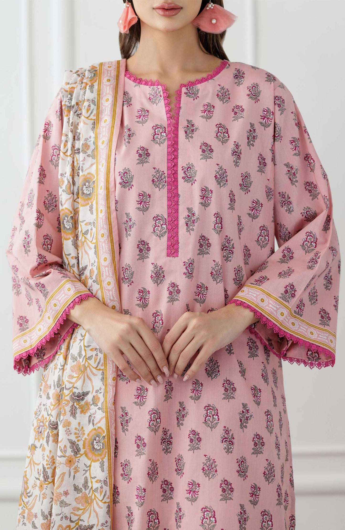 ORIENT PRIENTED LINEN